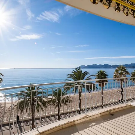 Apartamento 3-br Sea View By The Beaches