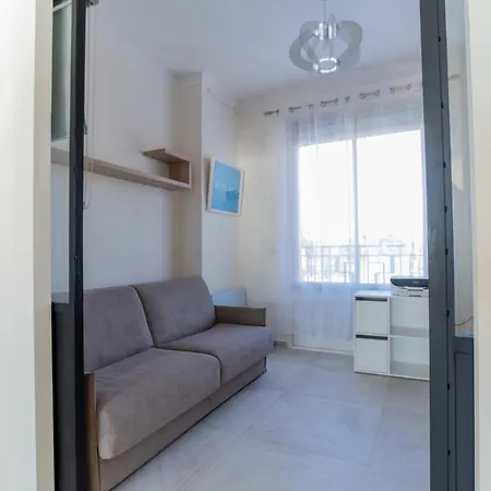 3-br Sea View By The Beaches *