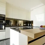3-br Sea View By The Beaches Апартаменты Канны