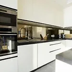 3-br Sea View By The Beaches Канны
