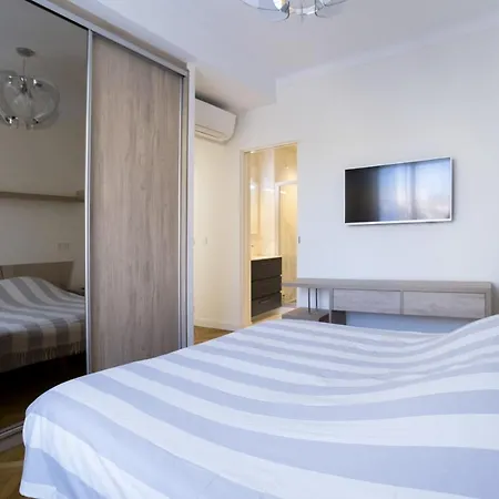 3-br Sea View By The Beaches Канны