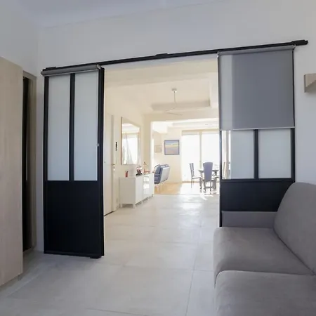 3-br Sea View By The Beaches קאן