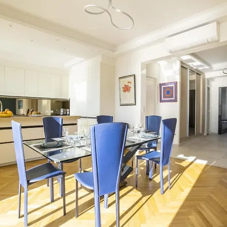 3-br Sea View By The Beaches Канны