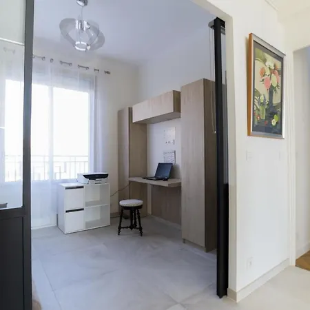 3-br Sea View By The Beaches דירה *